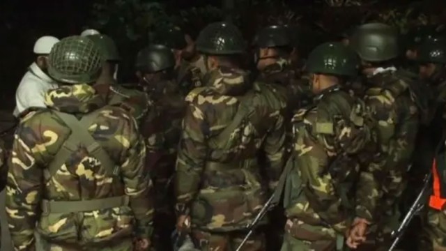সেনা হেফাজতে থাকা ১৫ সেনা কর্মকর্তাকে আনা হচ্ছে ট্রাইব্যুনালে
