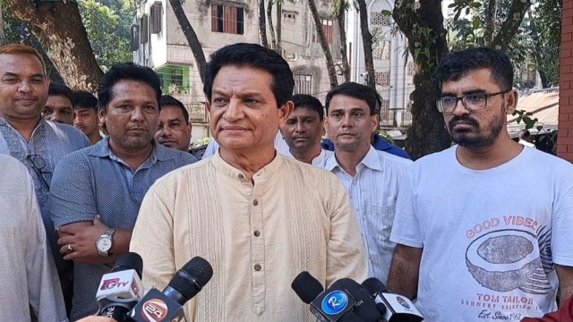 আওয়ামী লীগ নয়, স্বতন্ত্র প্রার্থী হিসেবে নির্বাচিত হয়েছি-এ কে আজ