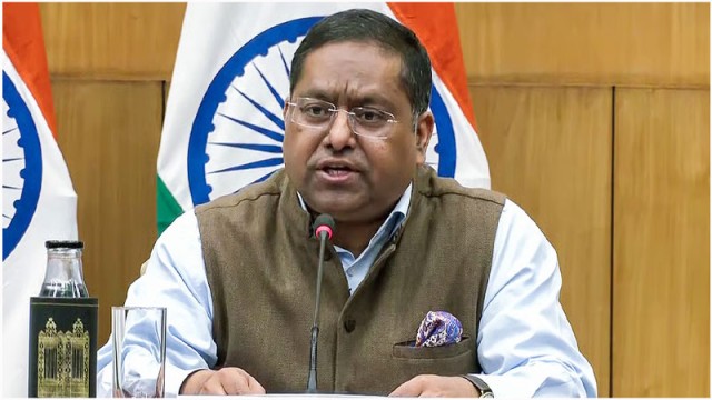 শেখ হাসিনাকে ফেরানোর বিষয়টি পর্যালোচনা করা হচ্ছে : ভারত