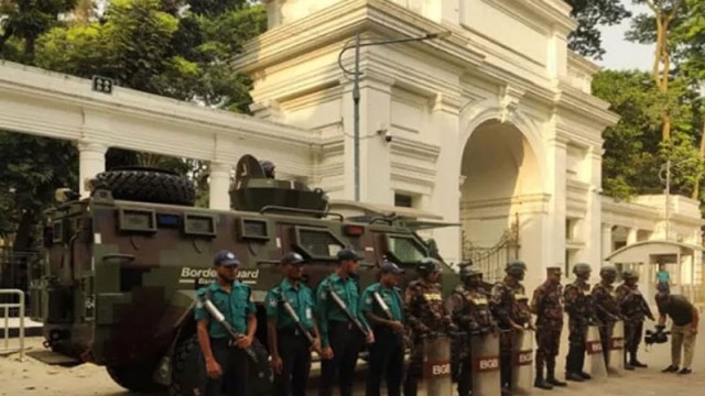 শেখ হাসিনার বিরুদ্ধে মামলার রায়কে ঘিরে ট্রাইব্যুনাল এলাকায় নিরাপত্তা জোরদার