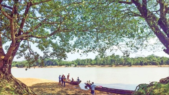 মন ভোলানো লোভাছড়ার নান্দনিক দৃশ্য