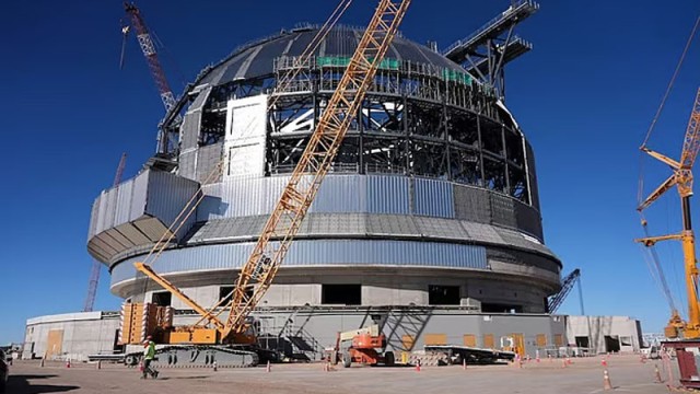 মহাবিশ্বে এলিয়েনের সন্ধানে তৈরি হচ্ছে বিশাল টেলিস্কোপ