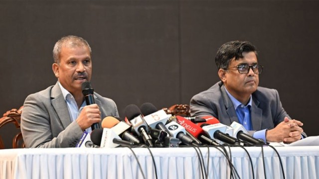 হাসিনা, কামালকে ফেরাতে আইসিসিতে যাওয়ার সিদ্ধান্ত সরকারের : আসিফ নজরুল