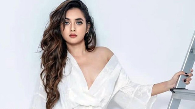 ছোট পর্দার তানিয়া বৃষ্টি যখন বড় পর্দায়